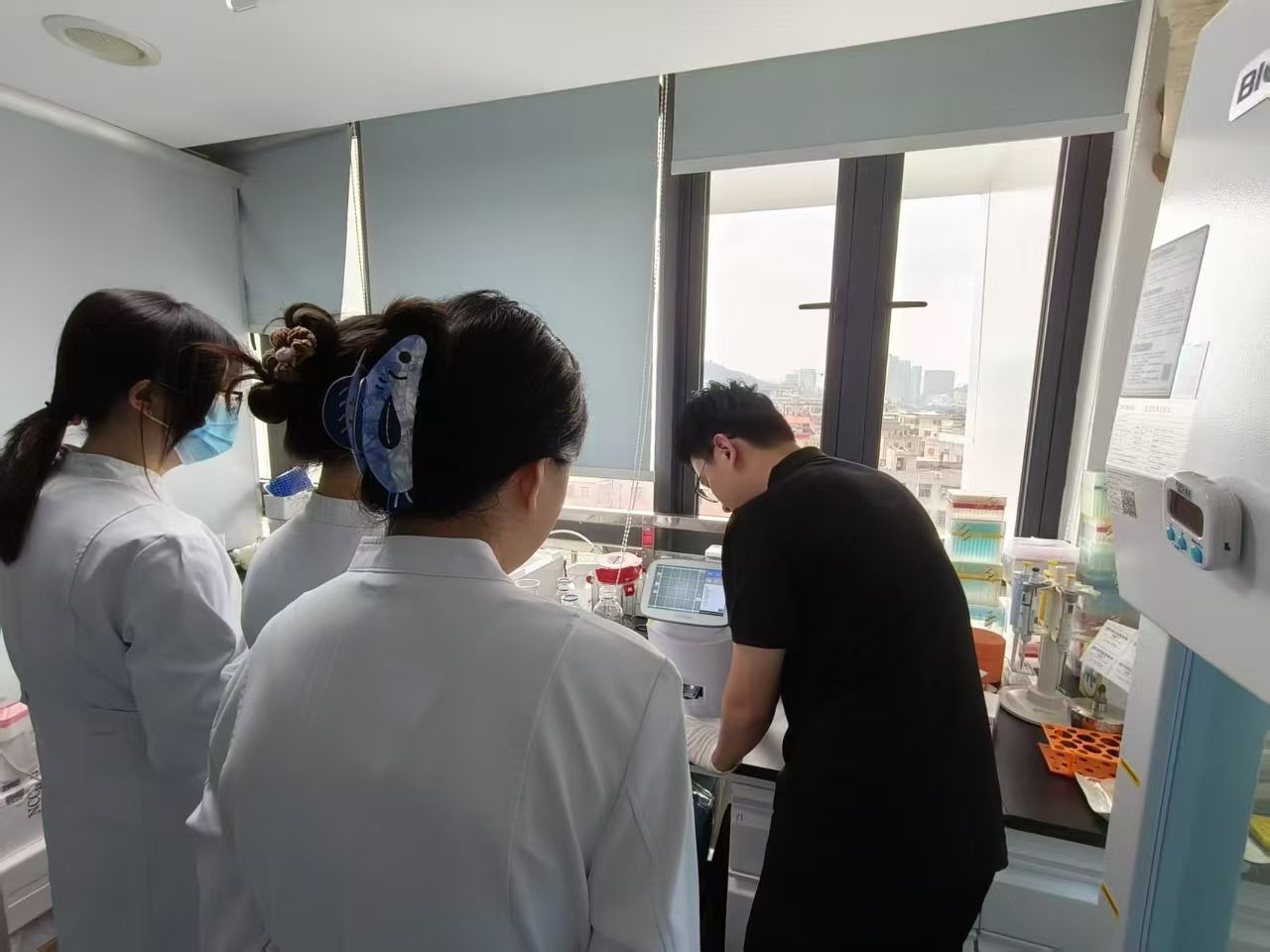 市場服務 | 走進實驗室，傾聽用戶需求